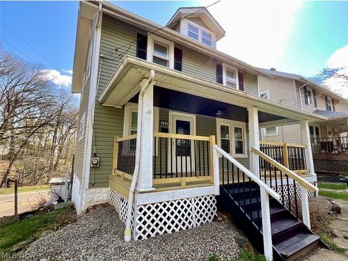 569 Barwell St, Akron, OH, 44303-1923 | Card Image