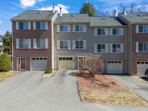 5 Lynn Dr, Merrimack, NH, 03054-7025 | Card Image