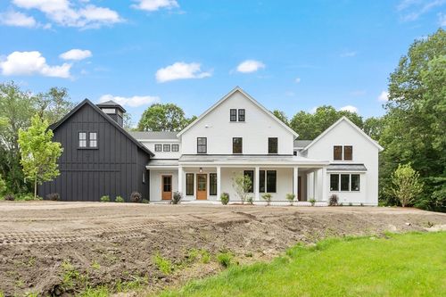 61 Lindsay Pond Rd, Concord, MA, 01742-5217 | Card Image