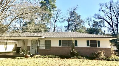 6921 Menlo Dr, House other with 3 bedrooms, 2 bathrooms and null parking in Baton Rouge LA | Image 1