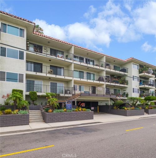 224-1720 Ardmore Ave, Hermosa Beach, CA, 90254-3033 | Card Image