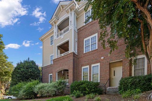 apt-203-108 Northbrook Dr, Raleigh, NC, 27609-7077 | Card Image