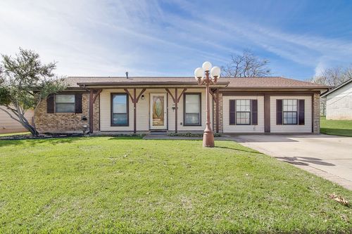 512 Kemper Ave, Crowley, TX, 76036-3231 | Card Image