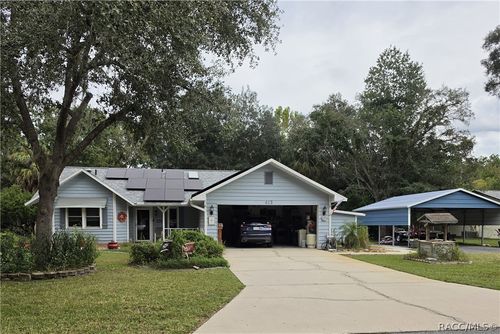 413 N Pompeo Ave, Crystal River, FL, 34429-7713 | Card Image