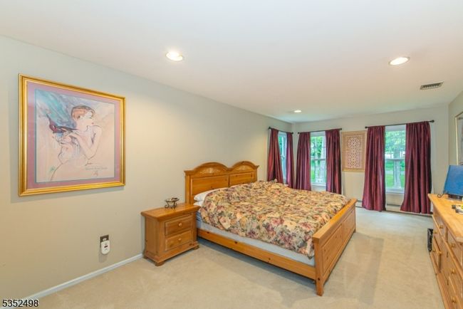 8 Kevin Dr, House other with 4 bedrooms, 2 bathrooms and null parking in Flanders NJ | Image 18