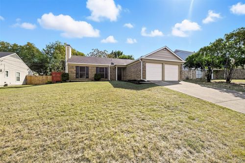 2017 Jessie Pl, Edgecliff Village, TX, 76134-2703 | Card Image