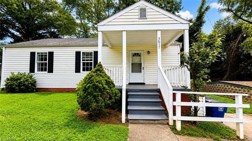 3617 Harvard Rd, Winston-Salem, NC, 27107-5216 | Card Image