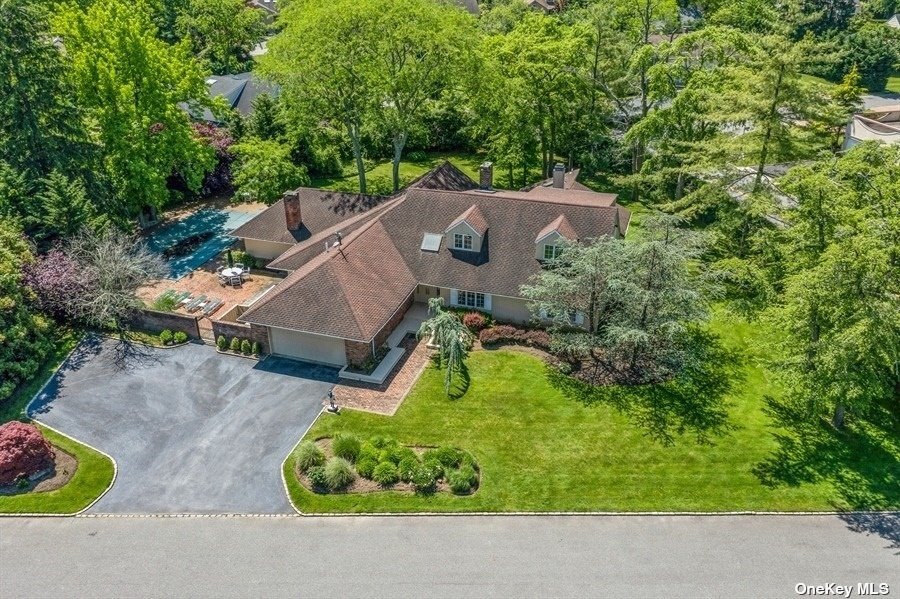 Heather Ln, Hewlett, NY 11557