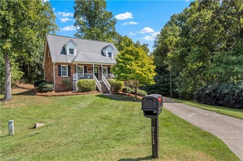 2513 Newington Ct, Clemmons, NC, 27012-8673 | Card Image