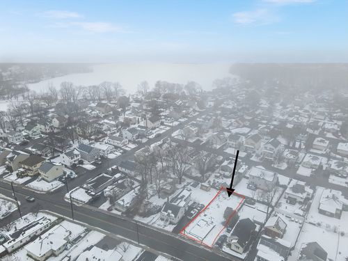 133 Lake St, Waltham, MA, 02451-3122 | Card Image