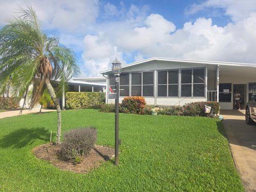 7029 Se Congress St, Hobe Sound, FL, 33455-6015 | Card Image