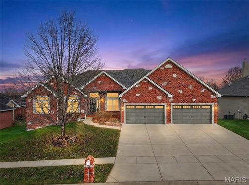 3014 Bear Ridge Dr, Wentzville, MO, 63385-3543 | Card Image