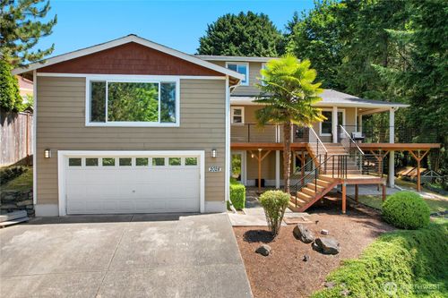 2028 Nw Misty Ridge Ln, Silverdale, WA, 98383-9430 | Card Image