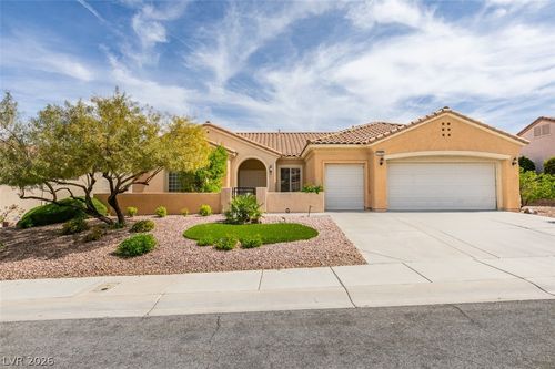 2768 Cherrydale Falls Dr, Henderson, NV, 89052-7005 | Card Image