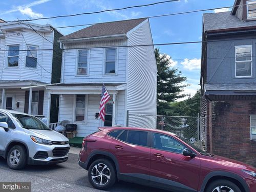 330 W Poplar St, SHENANDOAH, PA, 17976-2162 | Card Image