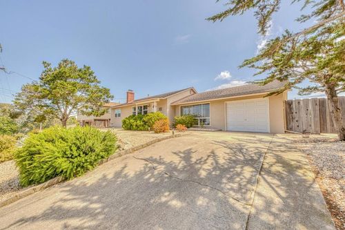 2050 Mendocino St, Seaside, CA, 93955 | Card Image