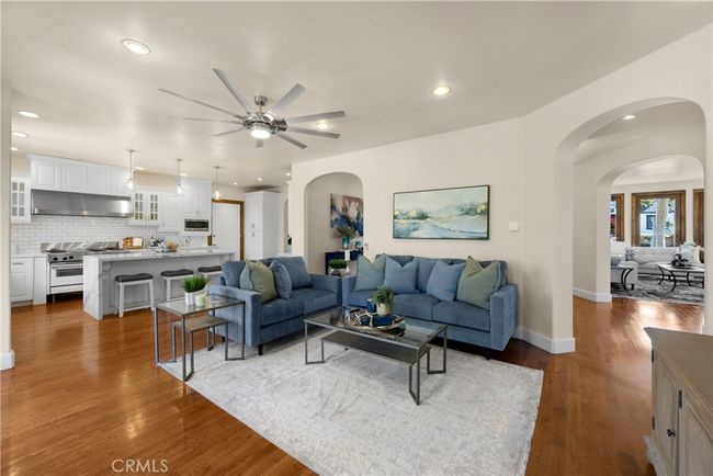 613 W Valley View Dr, House other with 6 bedrooms, 5 bathrooms and 8 parking in Fullerton CA | Image 14
