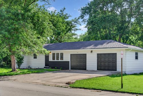 113 S Dennis Ave, Republic, MO, 65738-2007 | Card Image