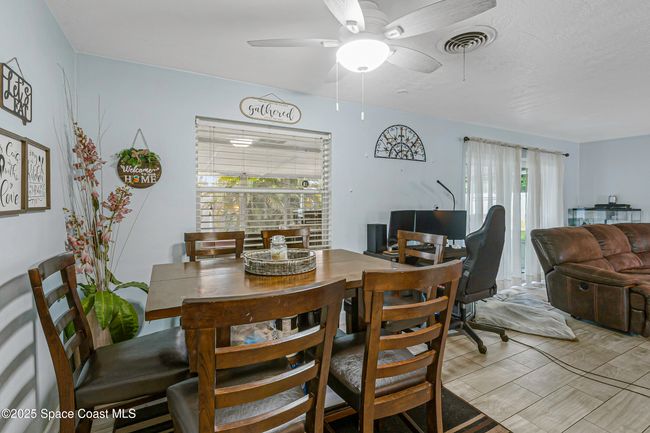 Dining Area | Image 10