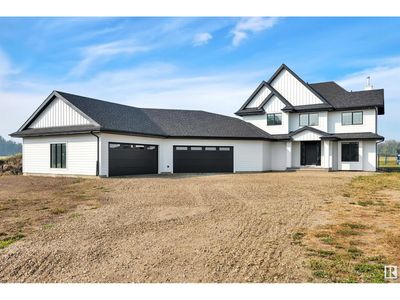 58108 Range Road 240, House other with 5 bedrooms, 5 bathrooms and null parking in Sturgeon County AB | Image 1