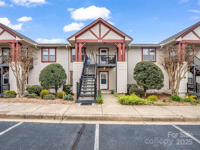 2403 Deermouse Way, Condo with 2 bedrooms, 2 bathrooms and null parking in Hendersonville NC | Image 4