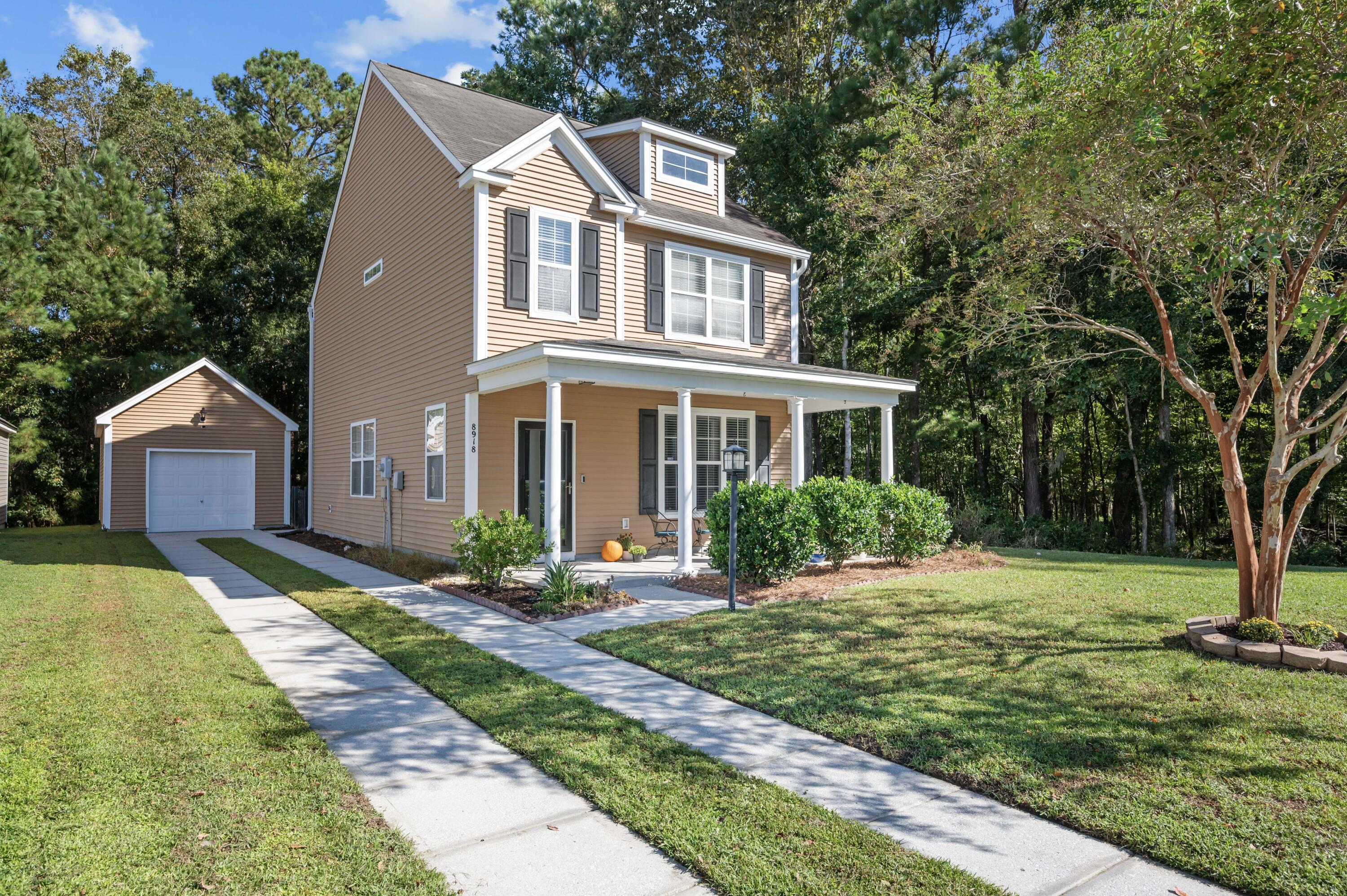 Planters Row Ln, Summerville, SC 29485