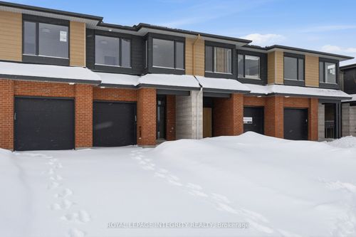 1194 Spoor St, Ottawa, ON, K2W1A1 | Card Image