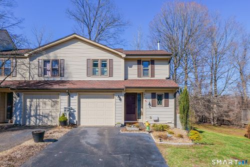 62-62 Schoolhouse Xing, Wethersfield, CT, 06109-1339 | Card Image