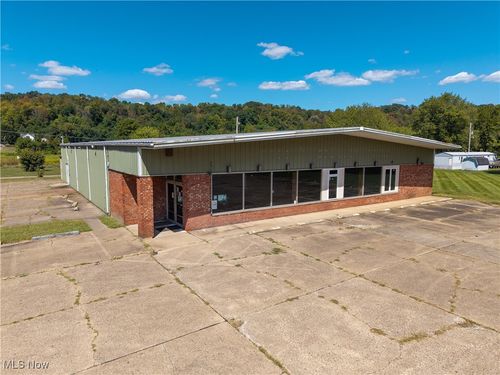 1698 Park Ave, New Matamoras, OH, 45767-6374 | Card Image