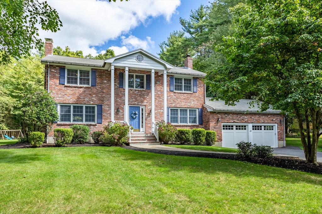 Willis Holden Dr, Acton, MA 01720