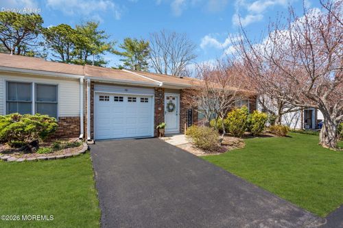 161 Gayle Ct, Lakewood, NJ, 08701-7304 | Card Image