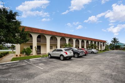 203 - 6655 Ridgewood Avenue, Condo with 2 bedrooms, 2 bathrooms and null parking in Cocoa Beach FL | Image 1