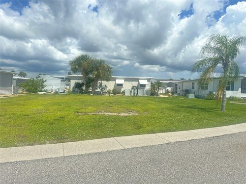 5881 Sunflower Rd, VENICE, FL, 34293-6969 | Card Image