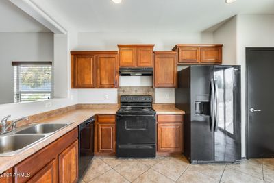 18503 N Wilson Street, House other with 2 bedrooms, 2 bathrooms and null parking in Maricopa AZ | Image 3