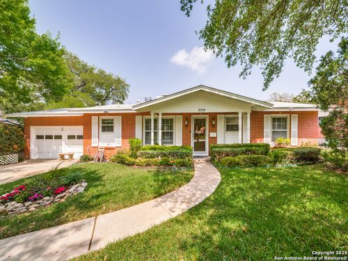2019 Flamingo Dr, San Antonio, TX, 78209-2031 | Card Image