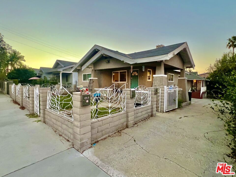 Residential in Los Angeles 2