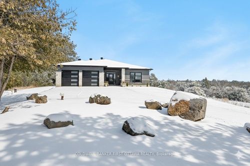 456 Pine Grove Rd, Lanark, ON, K0G1K0 | Card Image