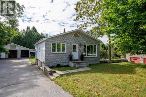717 Airport Rd, North Bay, ON, P1C1A3 | Card Image