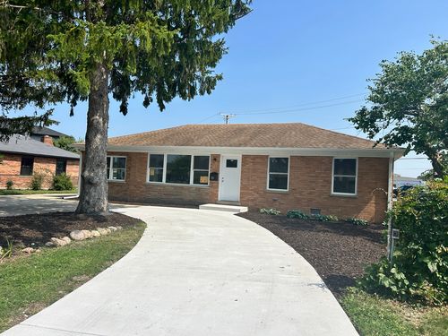 8331 W Gunnison St, Norridge, IL, 60706-3014 | Card Image
