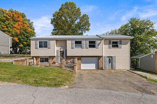 260 Walker Manor Cir, COLLIERS, WV, 26035-1386 | Card Image