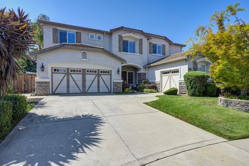 9550 Buttercup Ct, Elk Grove, CA, 95624-6061 | Card Image