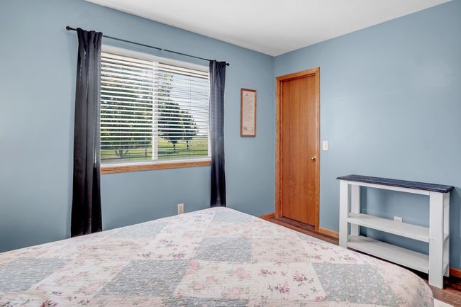 1430 Redbud Ct, House other with 5 bedrooms, 3 bathrooms and null parking in Halstead KS | Image 21