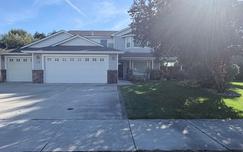 9616 Winthrop Dr, Pasco, WA, 99301-8385 | Card Image