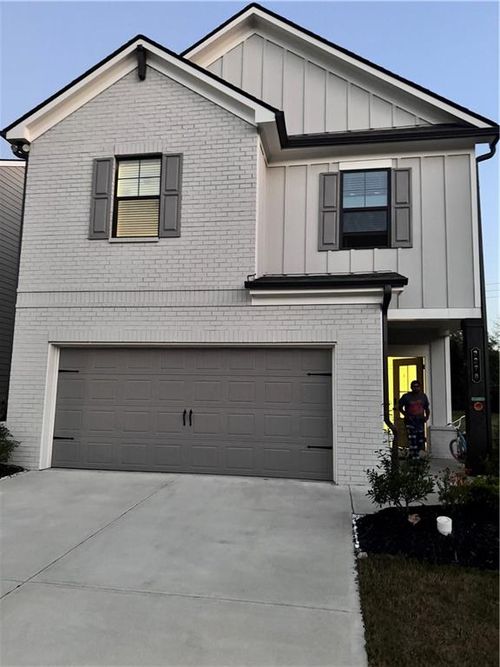 3370 Westgate Park Dr, Loganville, GA, 30052-6820 | Card Image