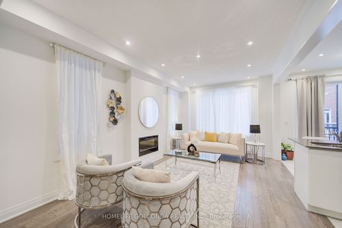 14 Arthur White Lane, Markham, ON, L6E0W2 | Card Image