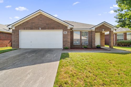 3012 Silent Creek Trl, Hurst, TX, 76053-7536 | Card Image