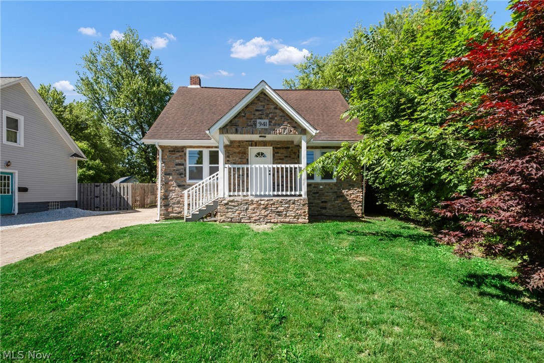 Owego St, Painesville, OH 44077
