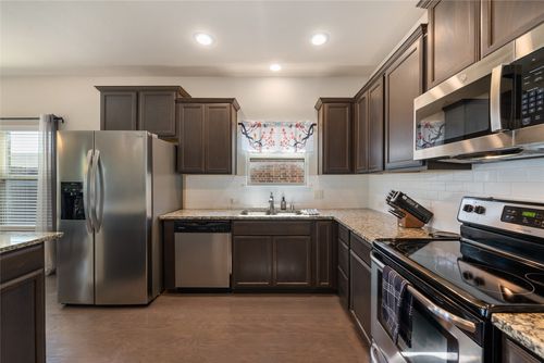 8917 Tenderfoot Ln, Aubrey, TX, 76227-1685 | Card Image