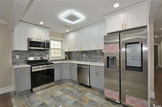 1 - 148-51 Edgewood St, Condo with 4 bedrooms, 3 bathrooms and null parking in Rosedale NY | Image 5
