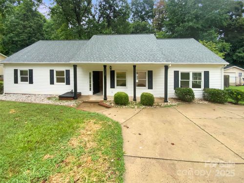 3430 Fincher Blvd, Charlotte, NC, 28269-4453 | Card Image